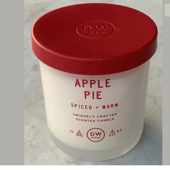 DW HOME CANDLE APPLE PIE RICHLY SCENTED NEW - Picture 2 of 3
